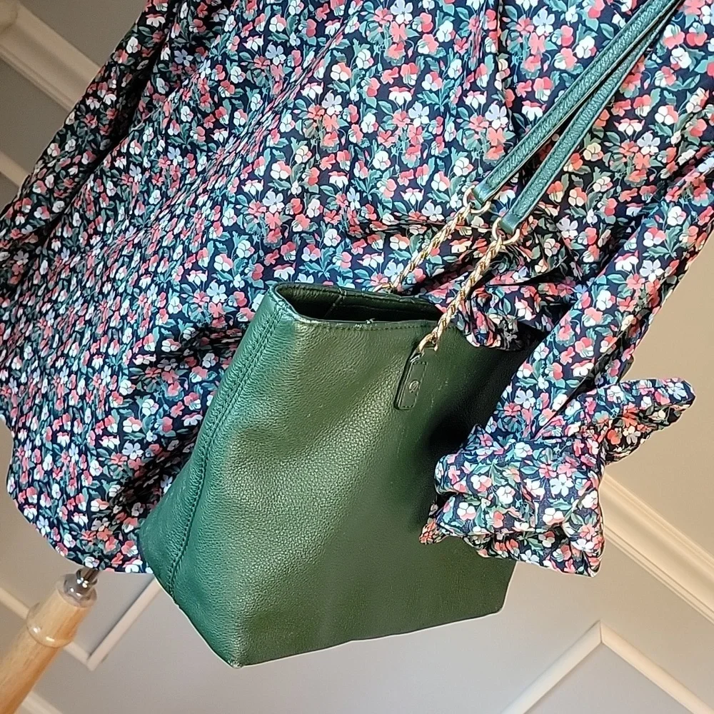 MICHAEL KORS Evergreen Pebbled Leather Chain Double Handle Zip Closure Tote‎ Bag